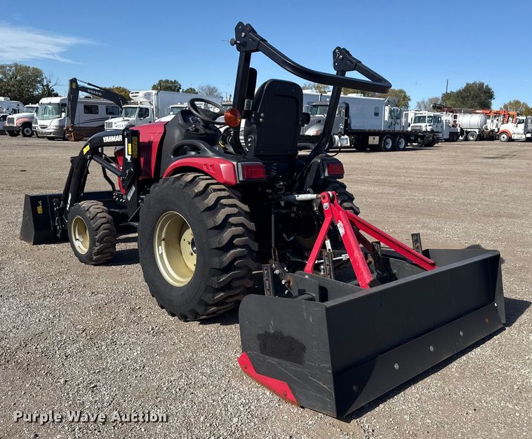 image for item EG1725 2020 Yanmar SA24 MFWD tractor
