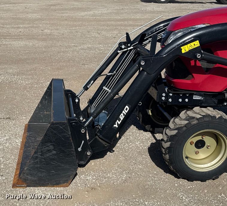 image for item EG1725 2020 Yanmar SA24 MFWD tractor