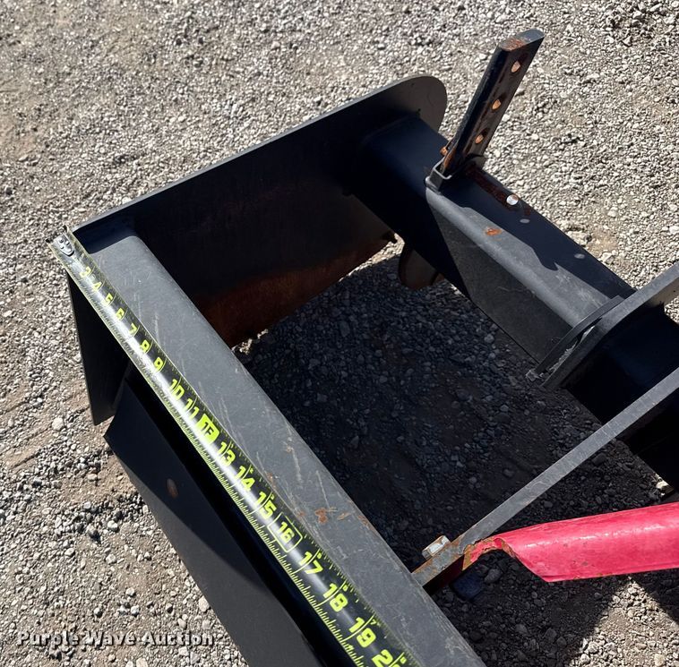 image for item EG1725 2020 Yanmar SA24 MFWD tractor