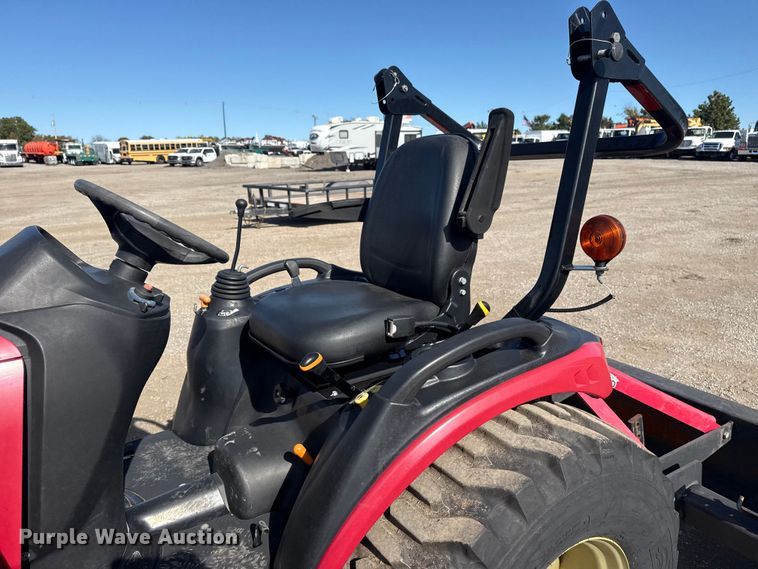 image for item EG1725 2020 Yanmar SA24 MFWD tractor