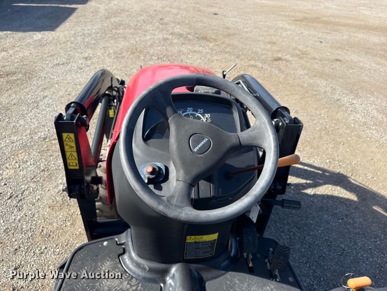 image for item EG1725 2020 Yanmar SA24 MFWD tractor