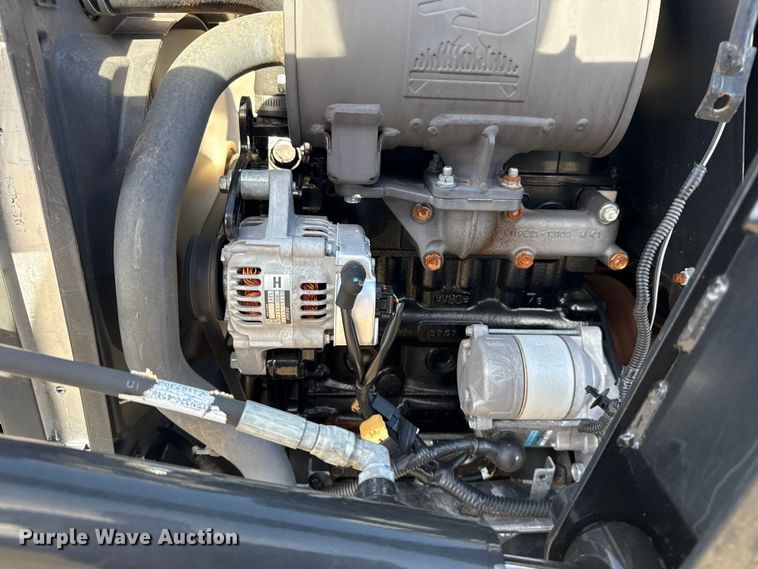 image for item EG1725 2020 Yanmar SA24 MFWD tractor