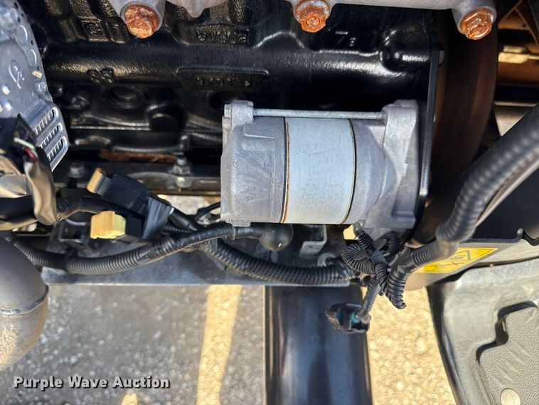 image for item EG1725 2020 Yanmar SA24 MFWD tractor