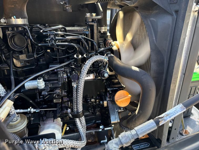 image for item EG1725 2020 Yanmar SA24 MFWD tractor