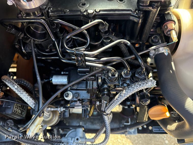 image for item EG1725 2020 Yanmar SA24 MFWD tractor