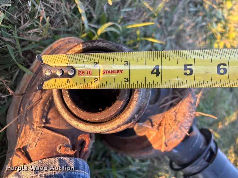 image for item EG8272 John Deere 1508 batwing rotary mower