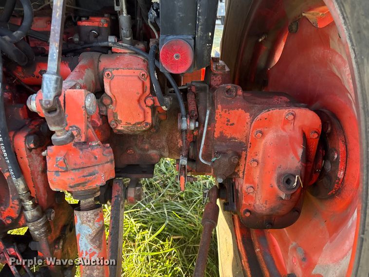 image for item EG8273 Case 1490 tractor