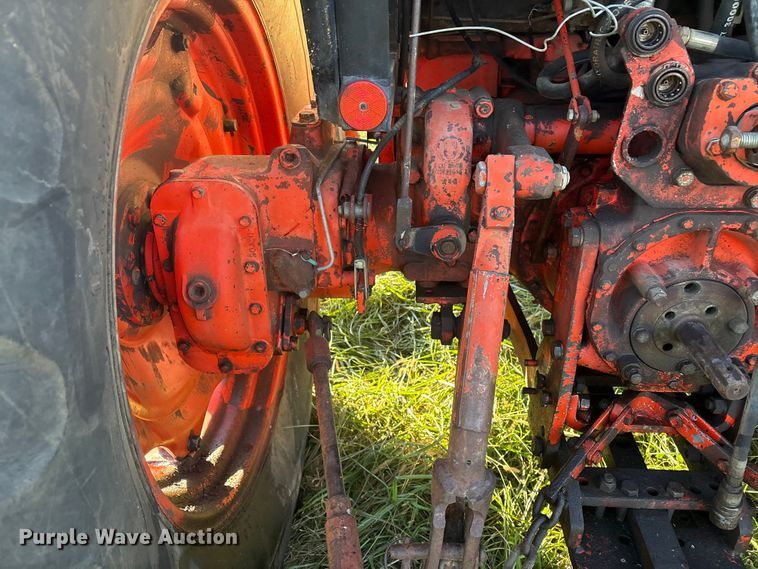image for item EG8273 Case 1490 tractor