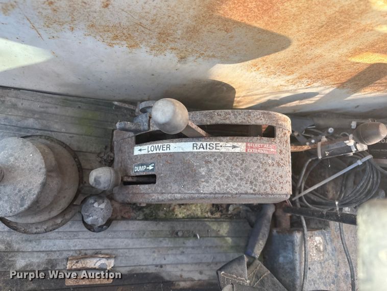 image for item EG8273 Case 1490 tractor