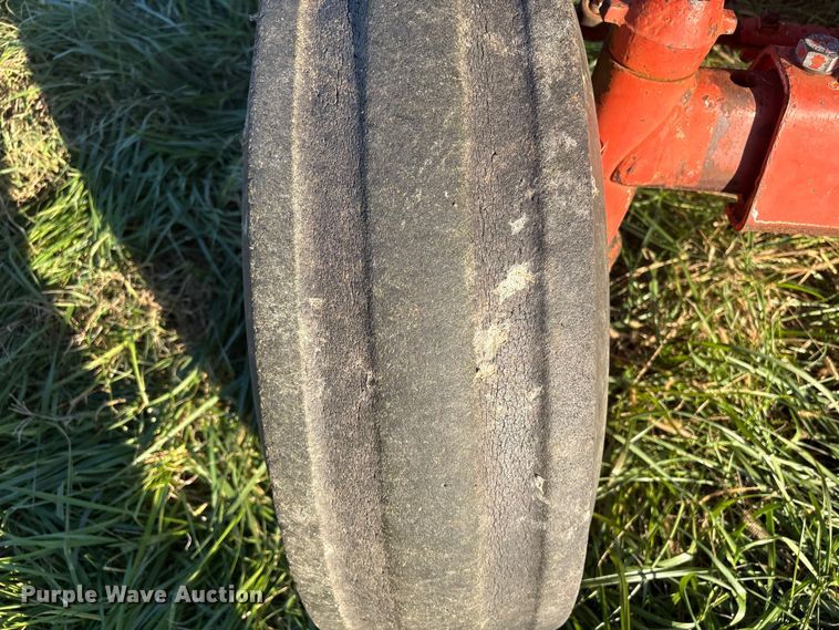 image for item EG8273 Case 1490 tractor