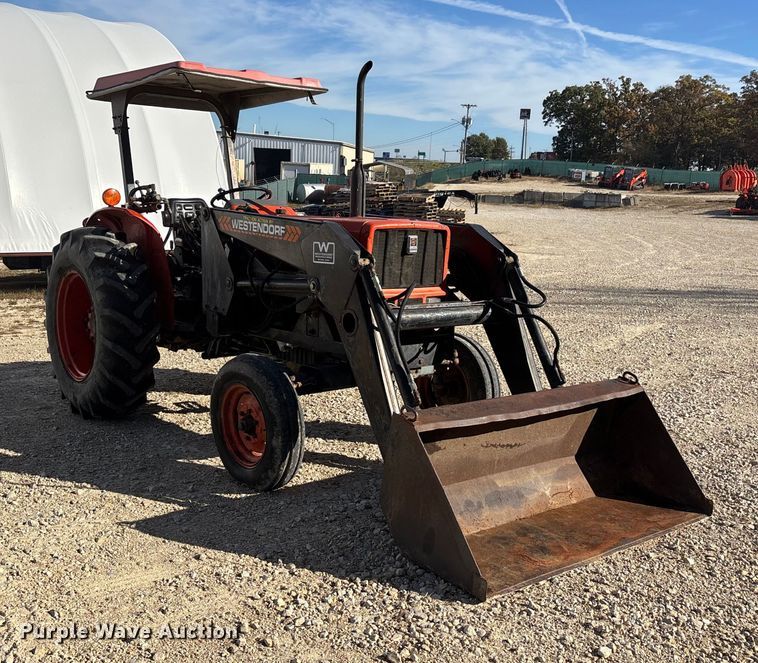 image for item EJ7719 Kubota M4030SU tractor