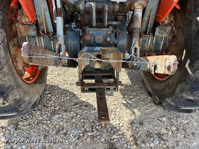 image for item EJ7719 Kubota M4030SU tractor