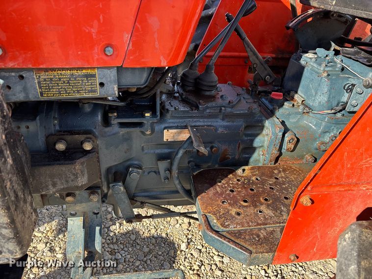 image for item EJ7719 Kubota M4030SU tractor