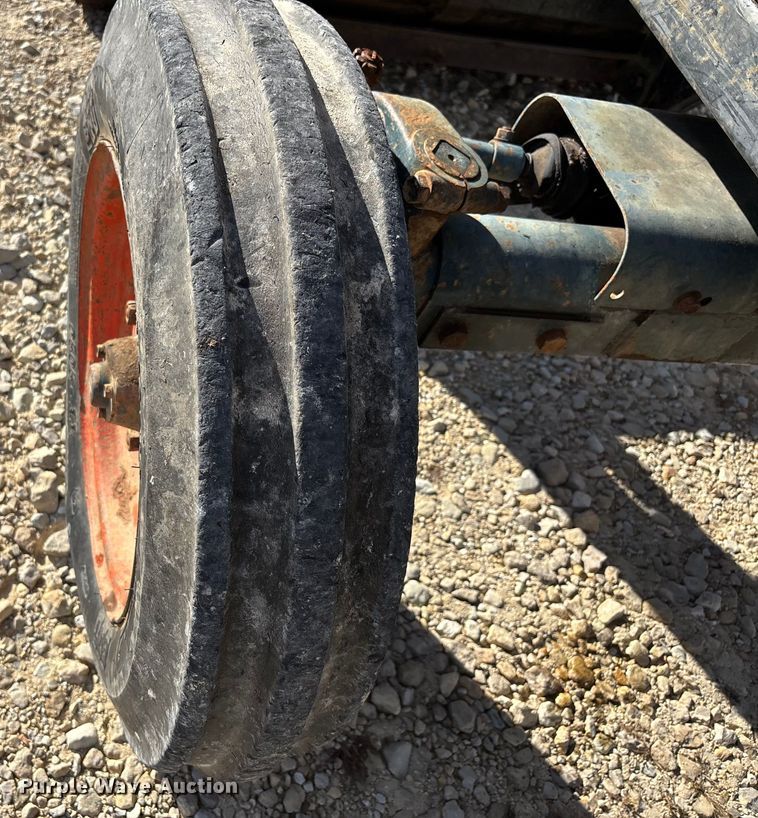 image for item EJ7719 Kubota M4030SU tractor