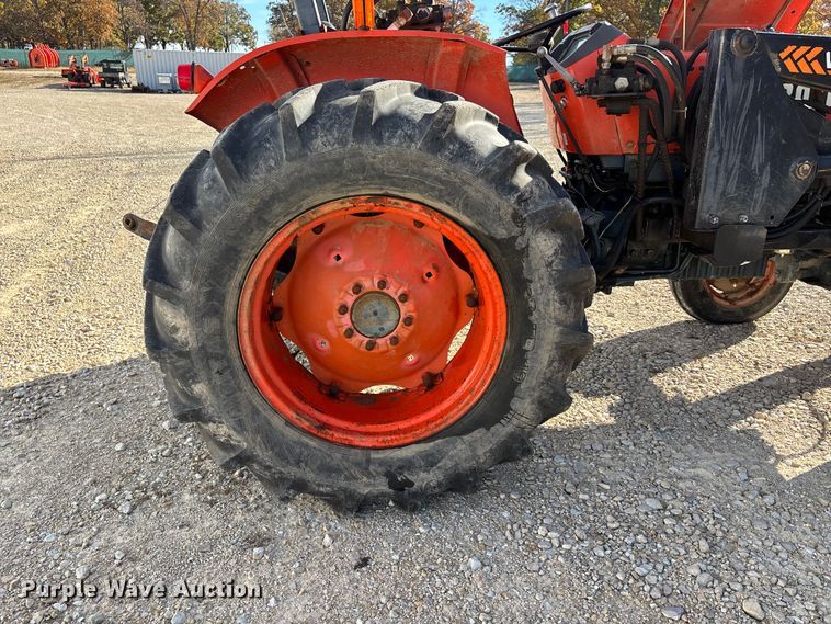 image for item EJ7719 Kubota M4030SU tractor