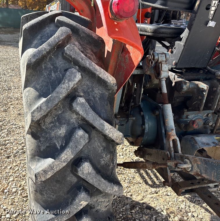 image for item EJ7719 Kubota M4030SU tractor