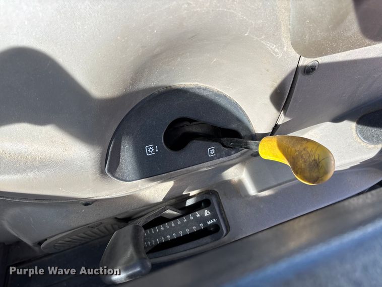 image for item EJ7721 2014 Case IH Farmall 75C MFWD tractor