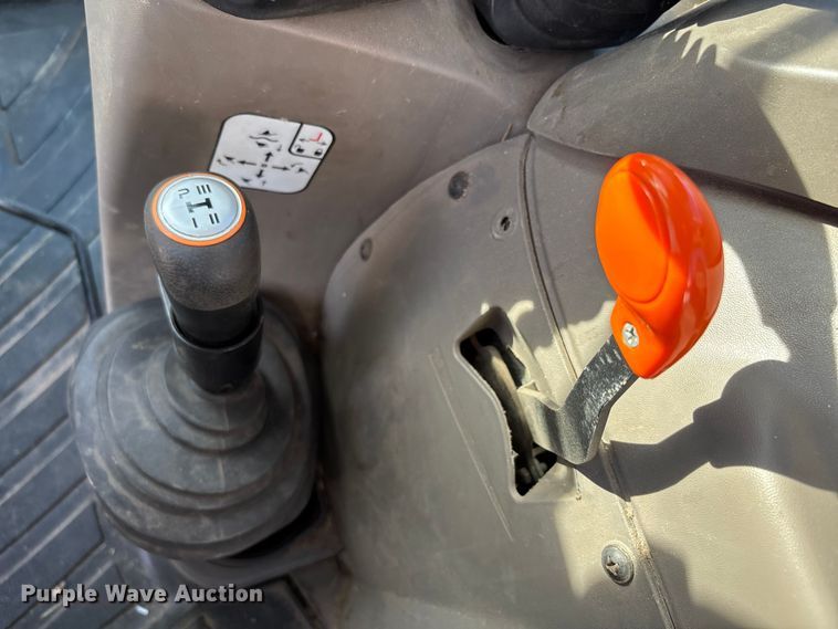 image for item EJ7721 2014 Case IH Farmall 75C MFWD tractor