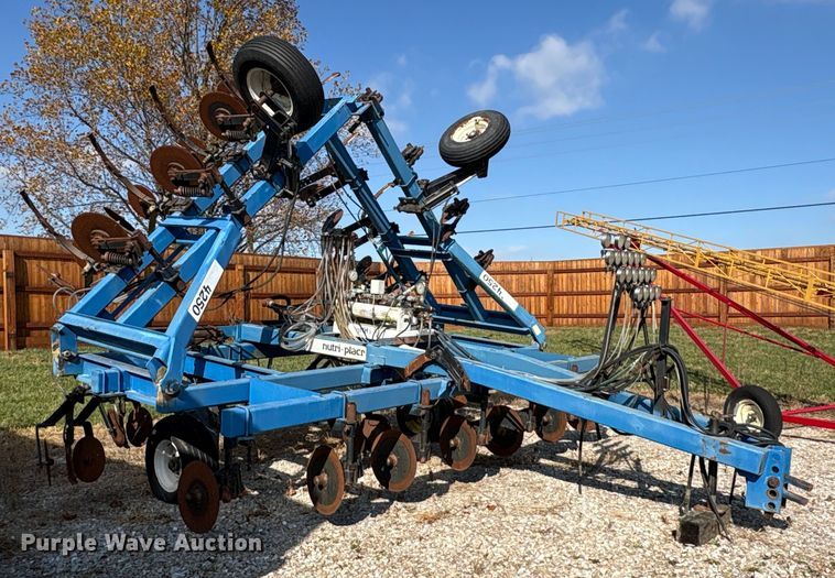 image for item EM6150 Nutri-Placr 42 5250 NH3 applicator