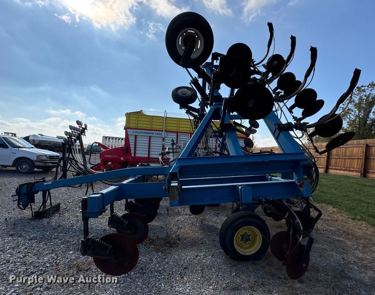 image for item EM6150 Nutri-Placr 42 5250 NH3 applicator