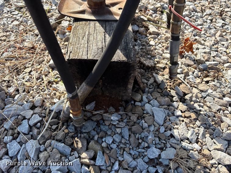 image for item EM6150 Nutri-Placr 42 5250 NH3 applicator