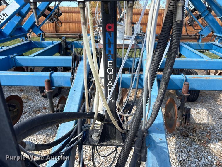 image for item EM6150 Nutri-Placr 42 5250 NH3 applicator