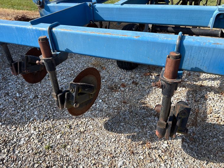 image for item EM6150 Nutri-Placr 42 5250 NH3 applicator