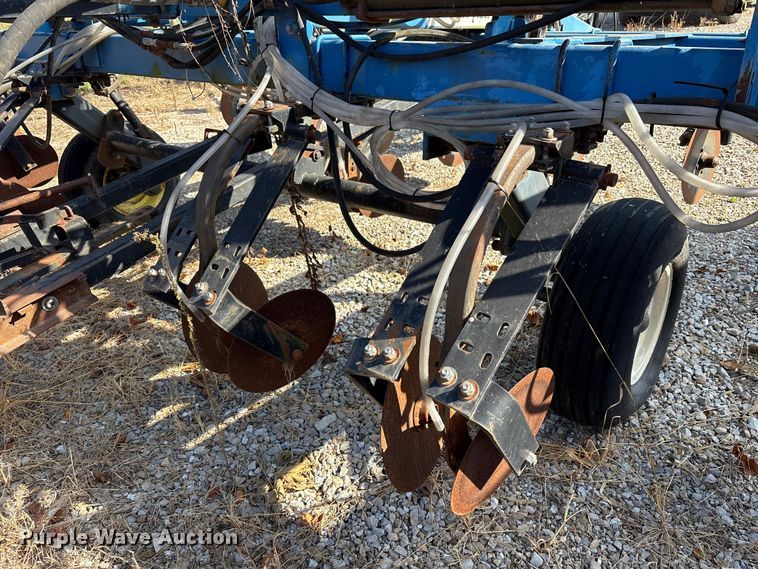 image for item EM6150 Nutri-Placr 42 5250 NH3 applicator