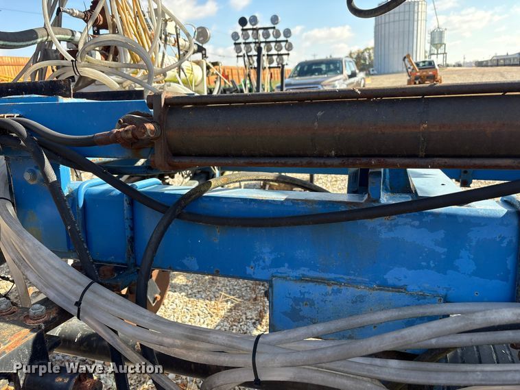 image for item EM6150 Nutri-Placr 42 5250 NH3 applicator