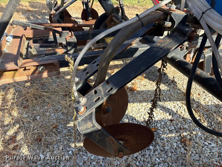 image for item EM6150 Nutri-Placr 42 5250 NH3 applicator