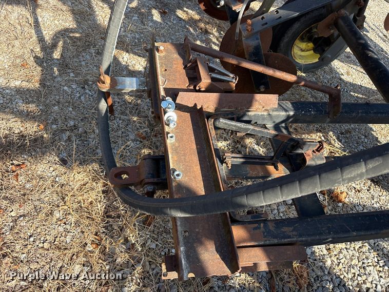 image for item EM6150 Nutri-Placr 42 5250 NH3 applicator