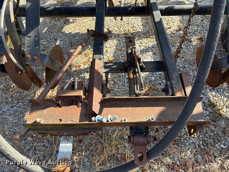 image for item EM6150 Nutri-Placr 42 5250 NH3 applicator