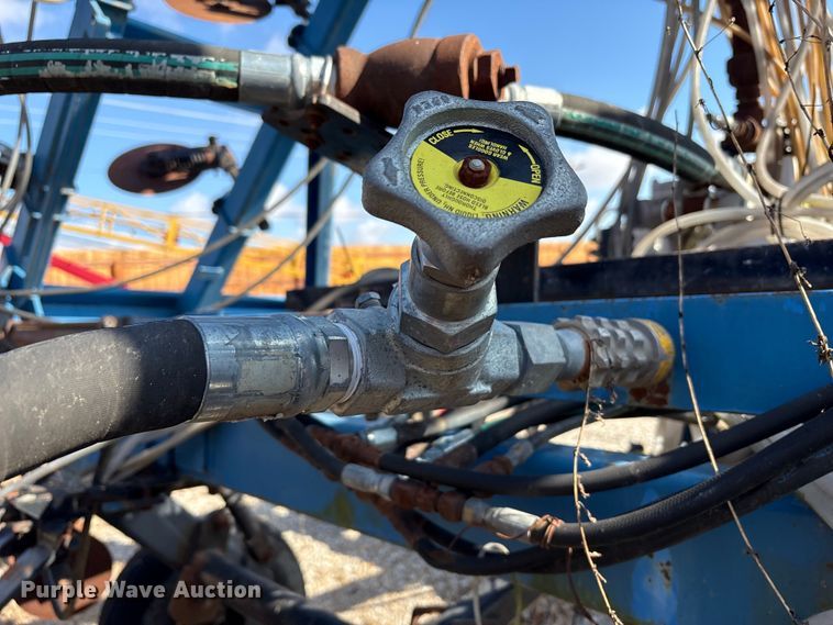 image for item EM6150 Nutri-Placr 42 5250 NH3 applicator