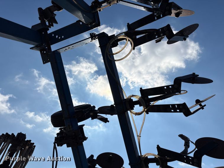 image for item EM6150 Nutri-Placr 42 5250 NH3 applicator