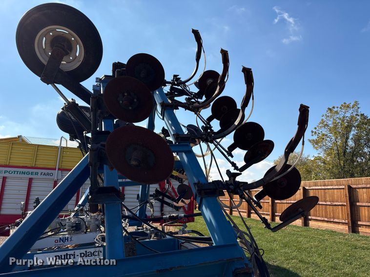 image for item EM6150 Nutri-Placr 42 5250 NH3 applicator