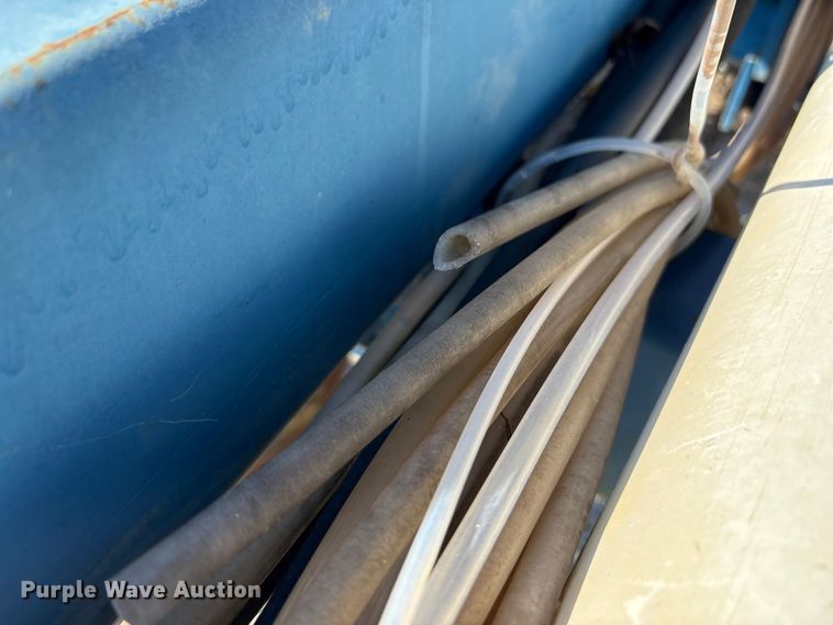 image for item EM6150 Nutri-Placr 42 5250 NH3 applicator