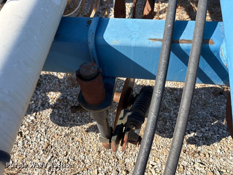 image for item EM6150 Nutri-Placr 42 5250 NH3 applicator