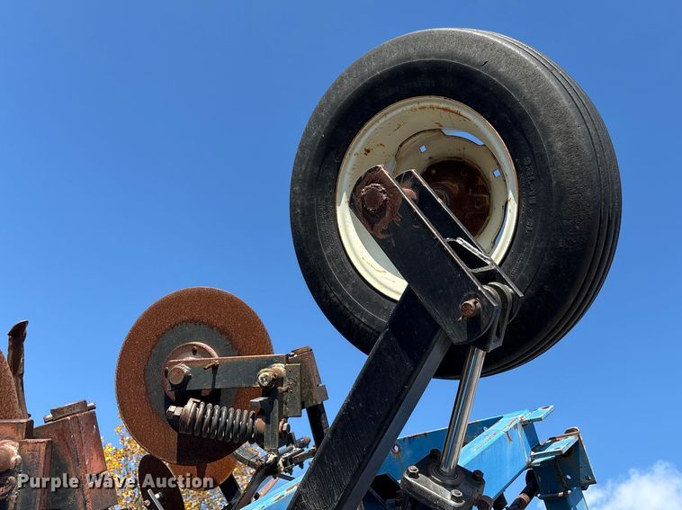 image for item EM6150 Nutri-Placr 42 5250 NH3 applicator