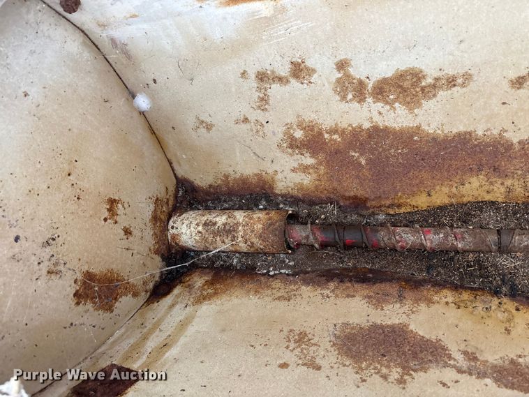 image for item EM6160 International 455 planter