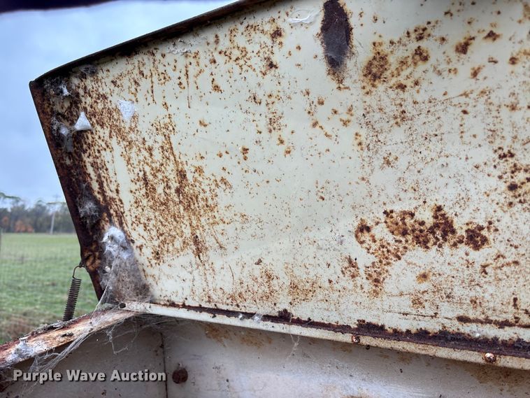 image for item EM6160 International 455 planter