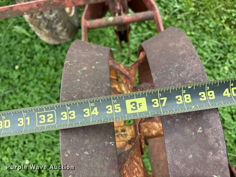 image for item EM6160 International 455 planter