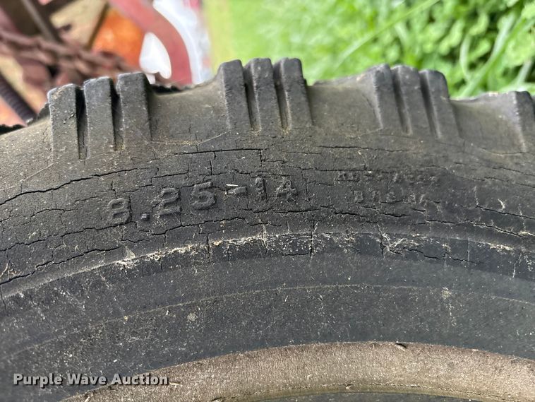 image for item EM6160 International 455 planter