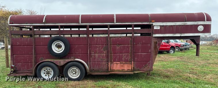 image for item EM6161 1987 Ponderosa Trailers livestock trailer