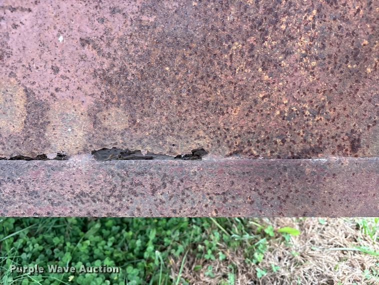 image for item EM6161 1987 Ponderosa Trailers livestock trailer