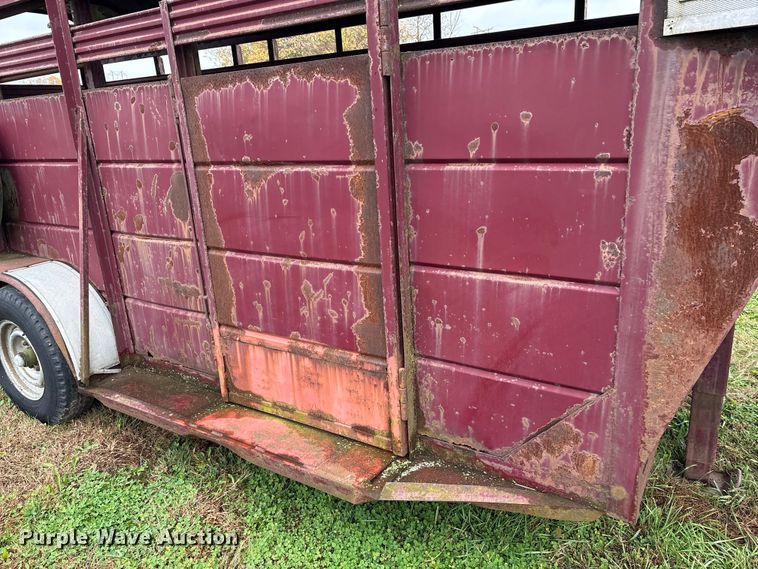 image for item EM6161 1987 Ponderosa Trailers livestock trailer