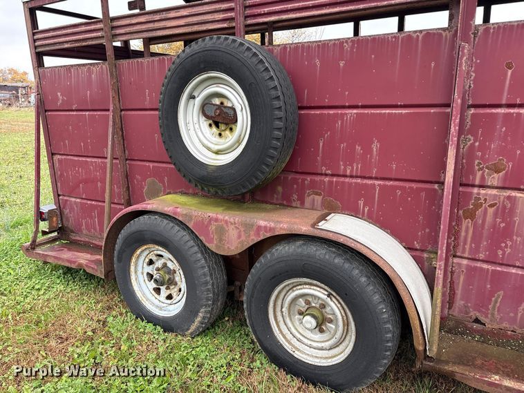 image for item EM6161 1987 Ponderosa Trailers livestock trailer
