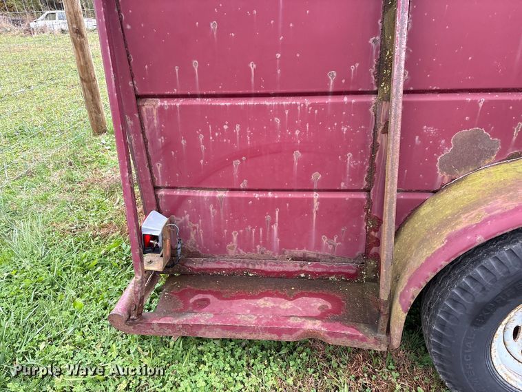 image for item EM6161 1987 Ponderosa Trailers livestock trailer