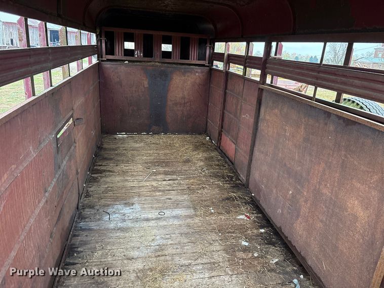 image for item EM6161 1987 Ponderosa Trailers livestock trailer
