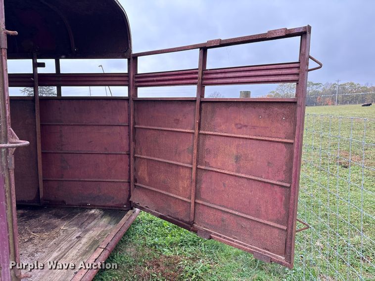 image for item EM6161 1987 Ponderosa Trailers livestock trailer