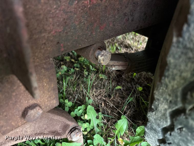 image for item EM6161 1987 Ponderosa Trailers livestock trailer